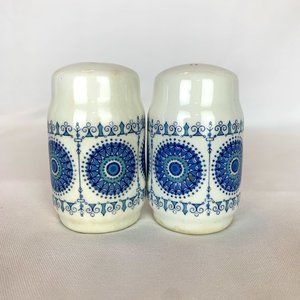Salt & Pepper Shakers Blue & White Pontesa Ironstone GRANADA  Embossed Vintage